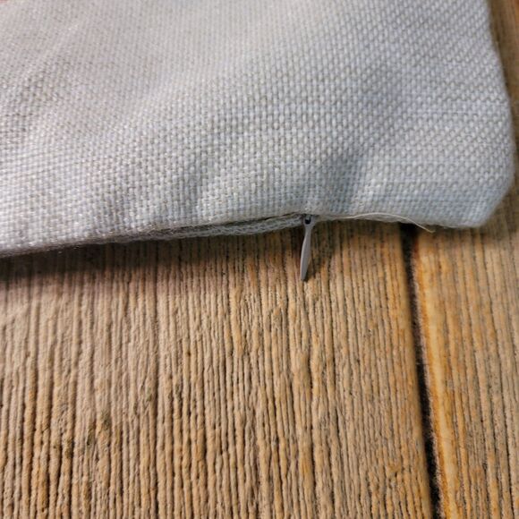 ❤️ LOVE ❤️ Double Heart Pillow Cover. 17" x 17" - Picture 2 of 3